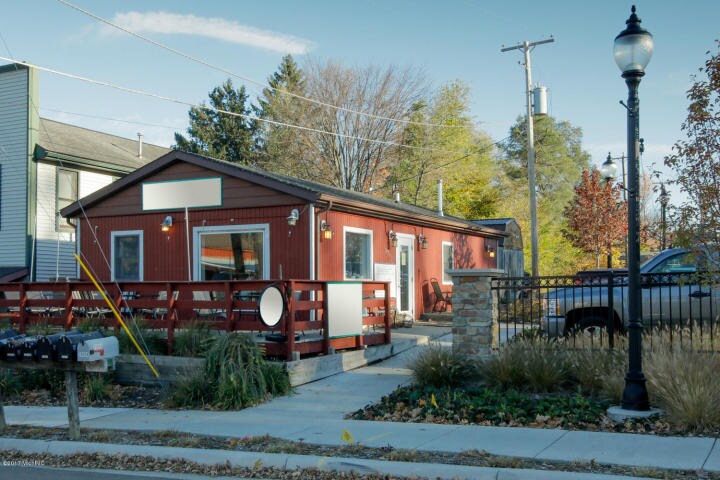 57649 Murray St, Mattawan, MI for sale - Primary Photo - Image 1 of 1