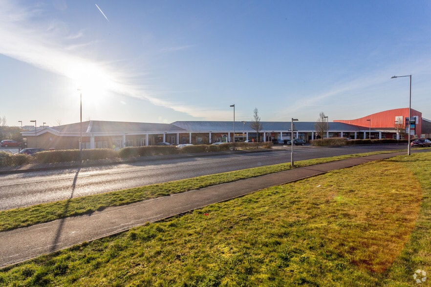 Charter Ct, Corby for lease - Building Photo - Image 3 of 4