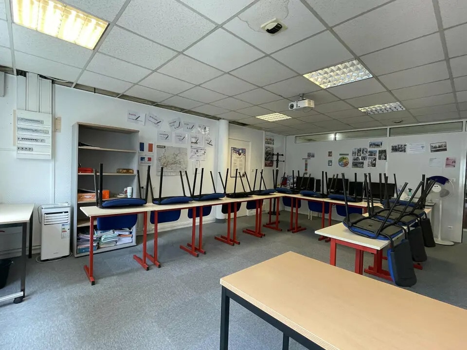 Office in Le Havre for lease Interior Photo- Image 1 of 10