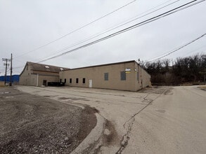 595 Meadow Ave, Washington, PA for lease Building Photo- Image 1 of 12