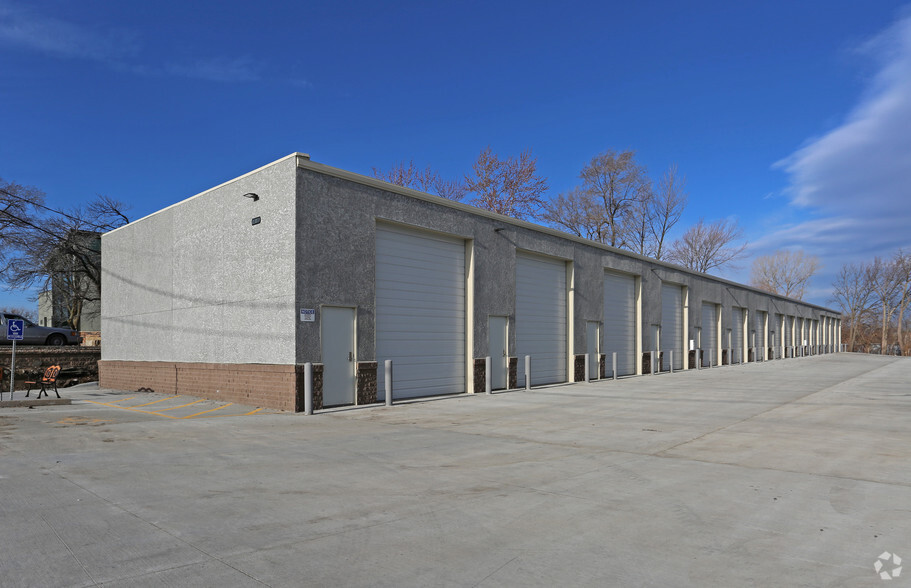 14100 Santa Fe Trail Dr, Lenexa, KS for lease - Building Photo - Image 1 of 6