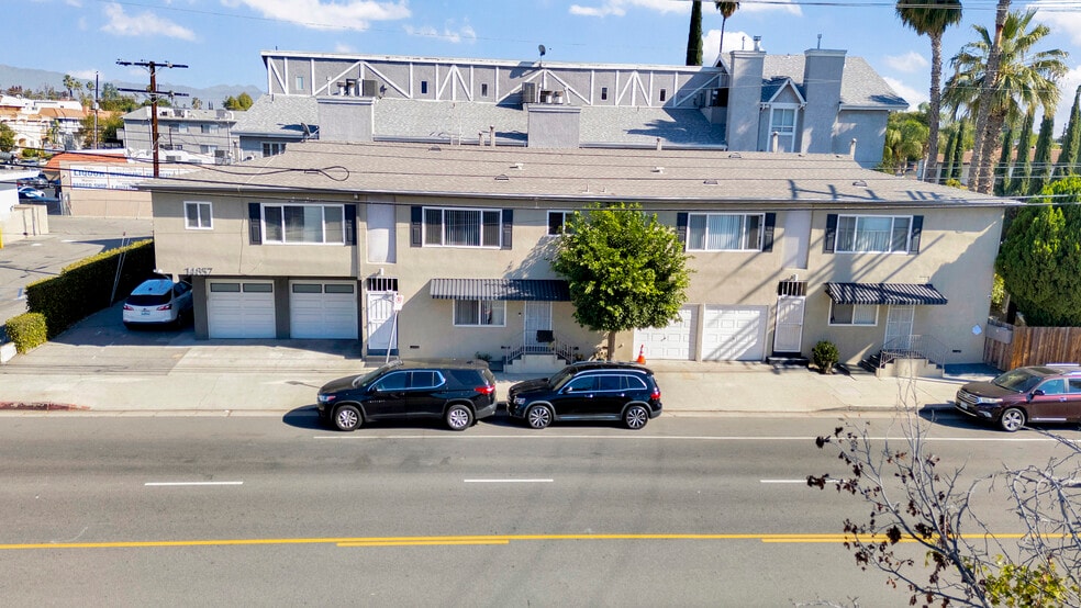 14857 Hartsook St, Sherman Oaks, CA for sale - Building Photo - Image 3 of 10