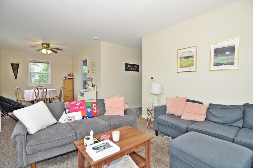 2605 N Pershing Dr, Arlington, VA for sale - Building Photo - Image 3 of 18