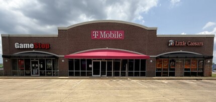 334-340 Park Plaza Dr, New Albany, MS for lease Building Photo- Image 1 of 3