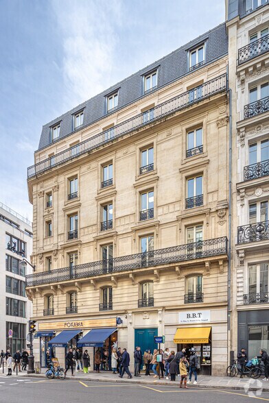 Office in Paris for lease - Building Photo - Image 2 of 3