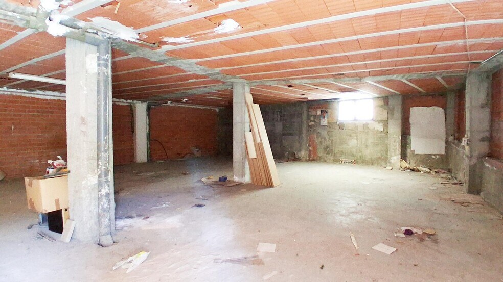 Industrial in Salamanca for sale - Building Photo - Image 1 of 13