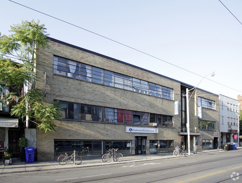 1139 College St, Toronto, ON for sale - Primary Photo - Image 1 of 1