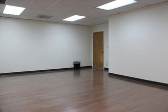 5862 Cromo Dr, El Paso, TX for lease Building Photo- Image 2 of 17