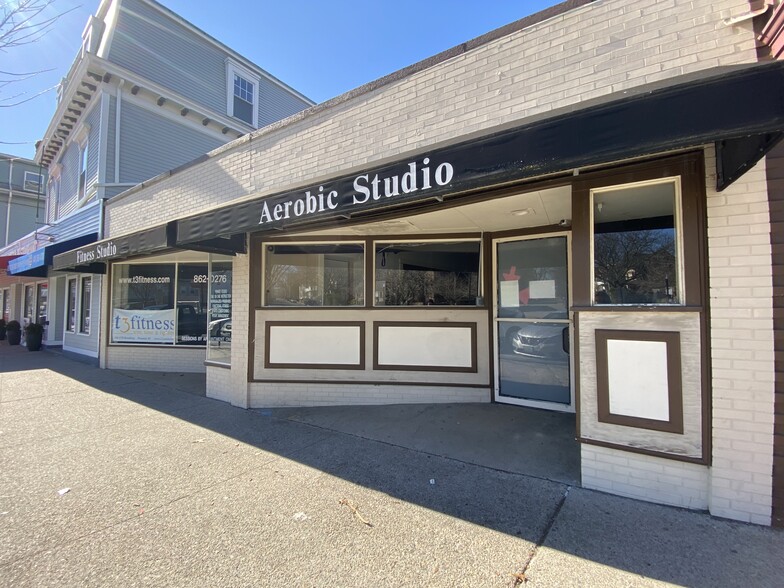 168-170 Broadway, Newport, RI for sale - Building Photo - Image 1 of 1