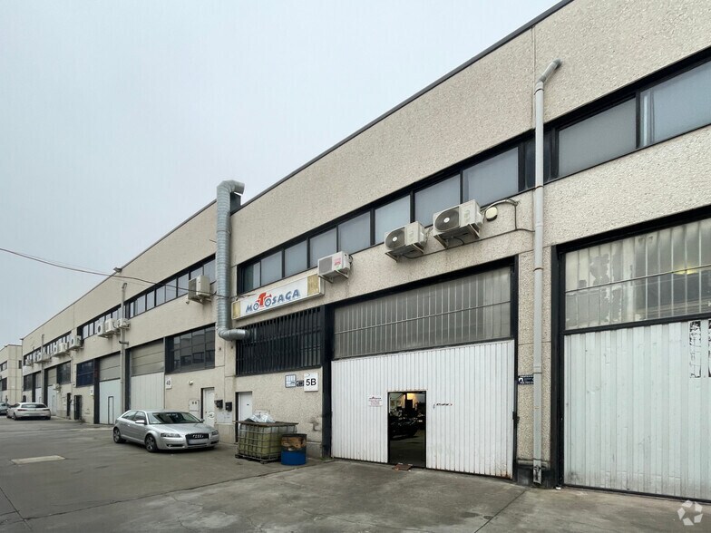Industrial in San Sebastián de los Reyes, Madrid for sale - Interior Photo - Image 1 of 1