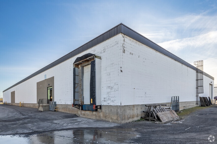 85 Bentley Ave, Ottawa, ON for lease - Building Photo - Image 3 of 3