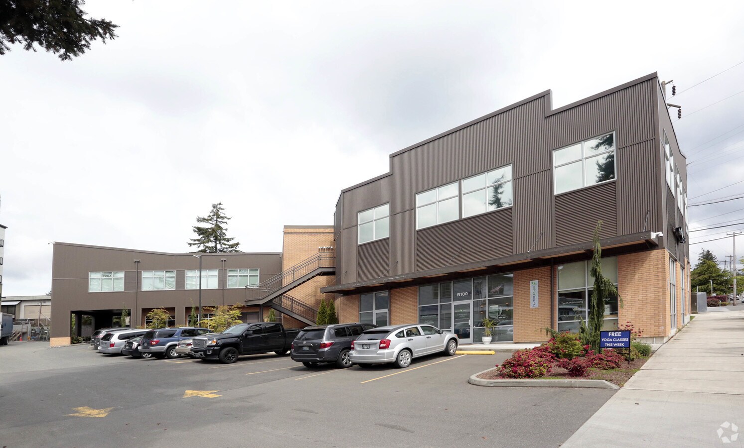 20011 Ballinger Way NE, Shoreline, WA 98155