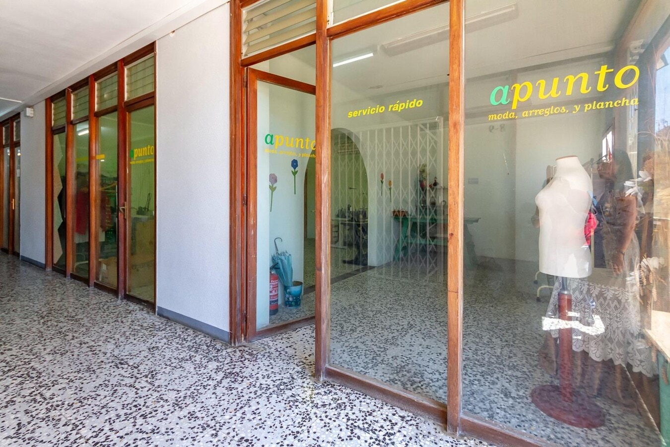 Arenys de Mar, BAR 08350 -  -  - Interior Photo - Image 1 of 8