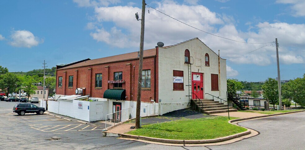 515-516 Gravois Rd, Fenton, MO for sale - Building Photo - Image 1 of 1