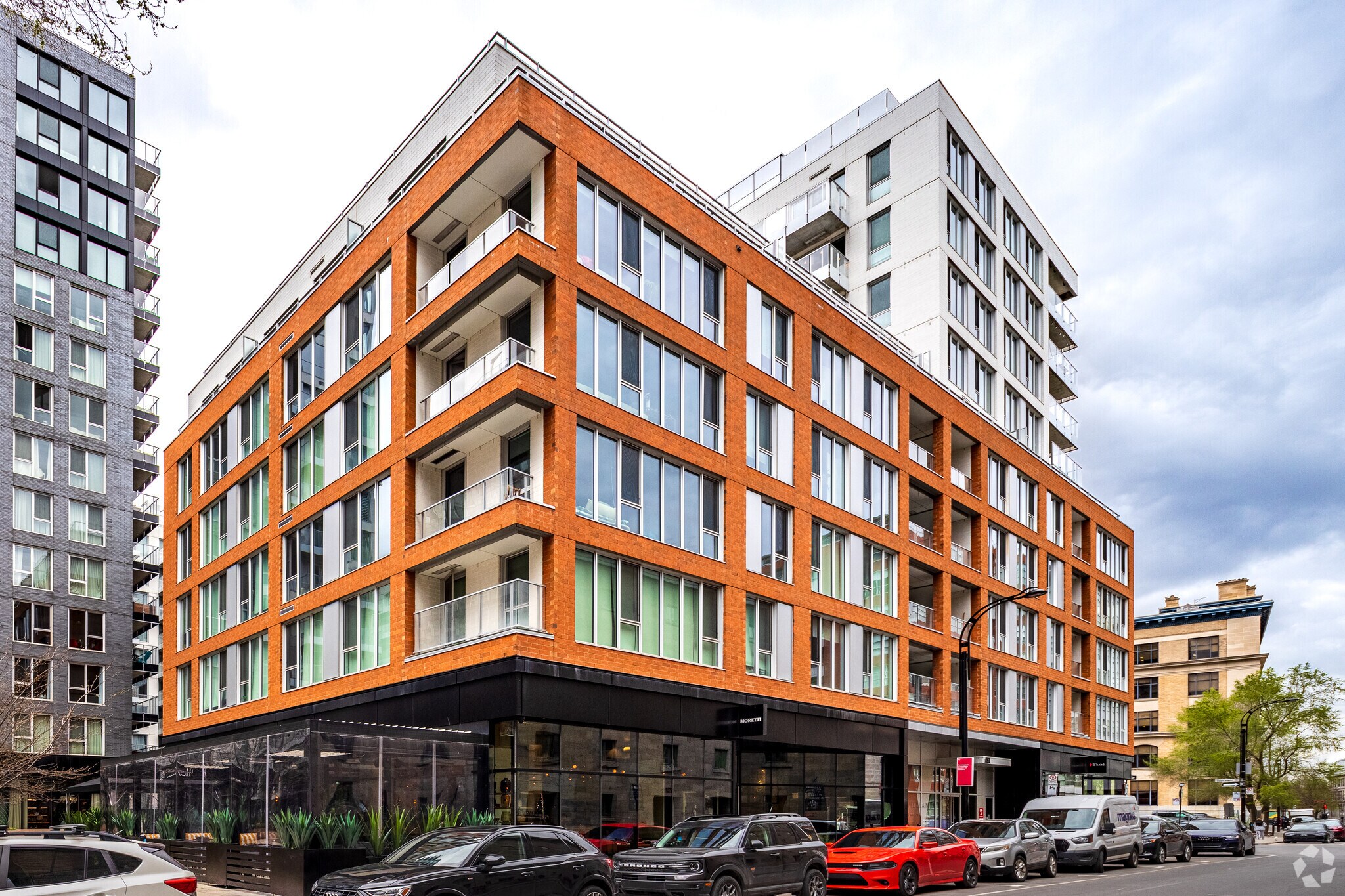 693 Rue William, Montréal, QC for sale Primary Photo- Image 1 of 1