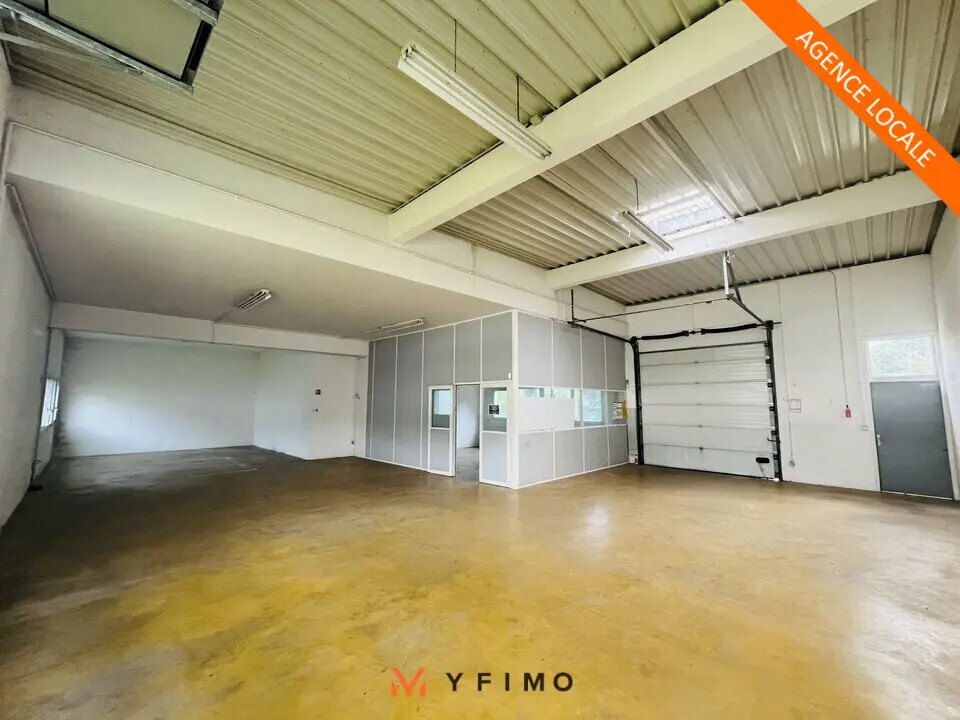 Office in Trappes for lease Interior Photo- Image 1 of 5