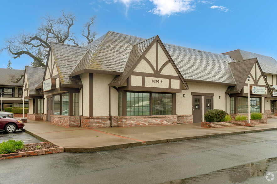 8421 Auburn Blvd, Citrus Heights, CA for lease - Building Photo - Image 2 of 7