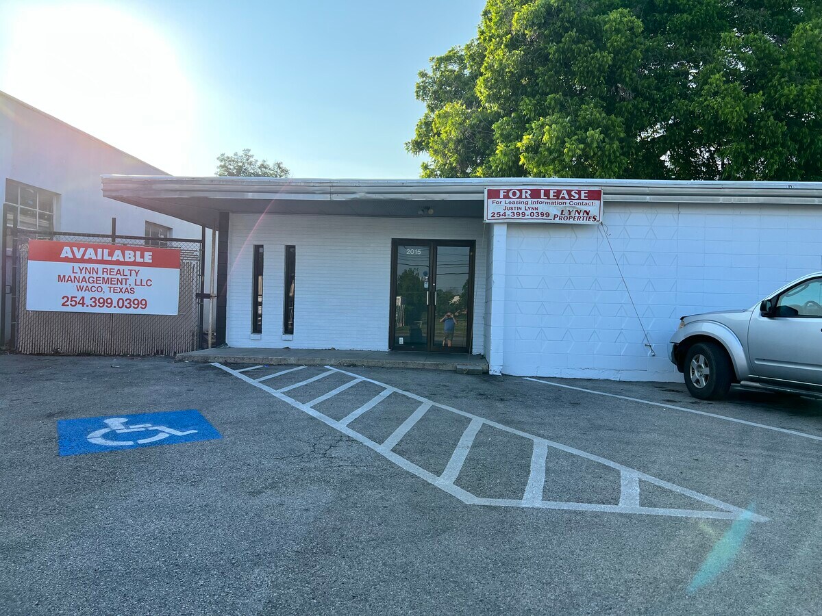 2015 Franklin Ave, Waco, TX 76701