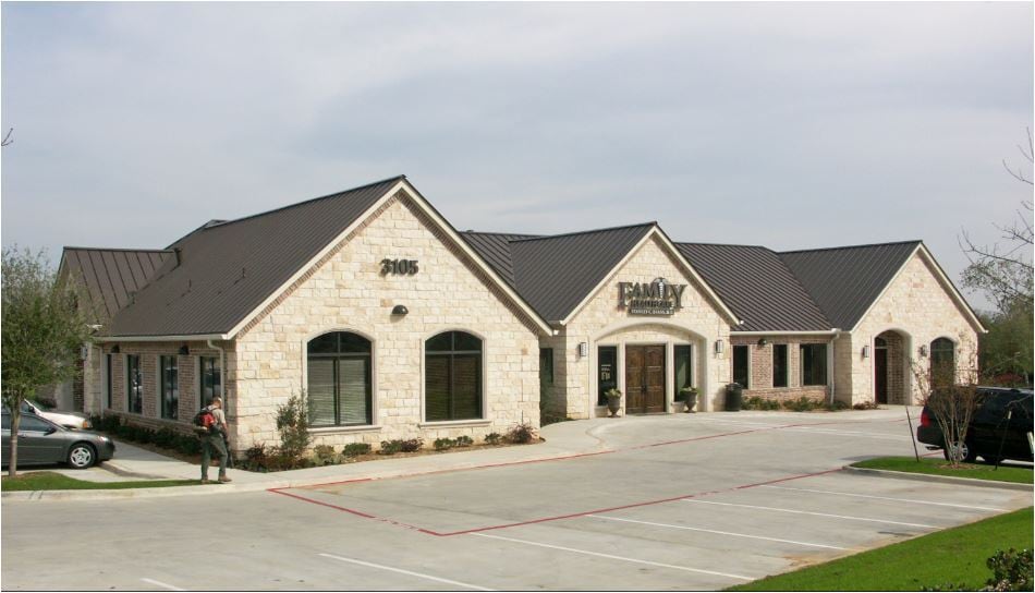 3105 Colorado Blvd, Denton, TX for lease Building Photo- Image 1 of 8