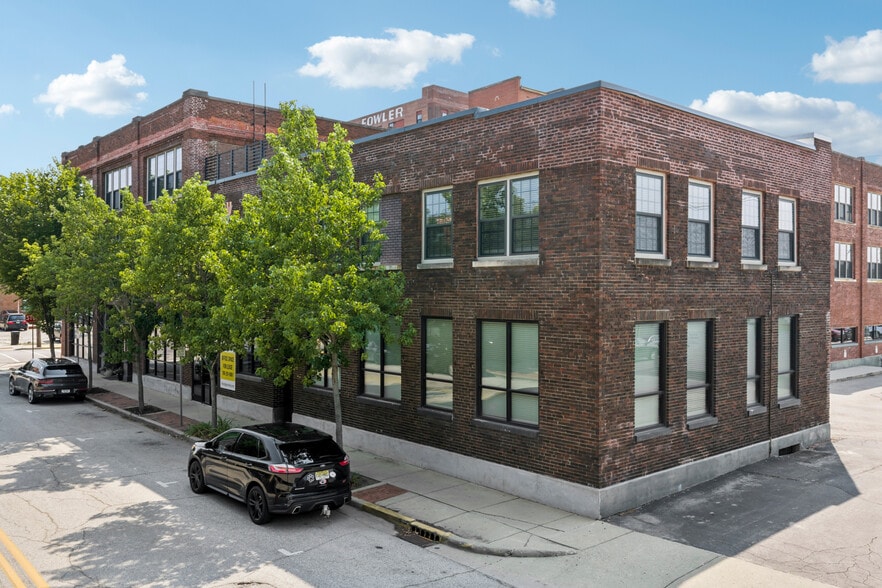 Haywood Lofts Building - Convenience Store