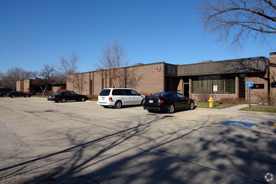 245 W Roosevelt Rd, West Chicago, IL for lease - Building Photo - Image 1 of 4