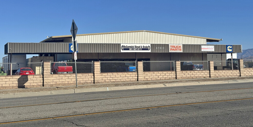 37922 Sierra Hwy, Palmdale, CA for sale - Building Photo - Image 1 of 4