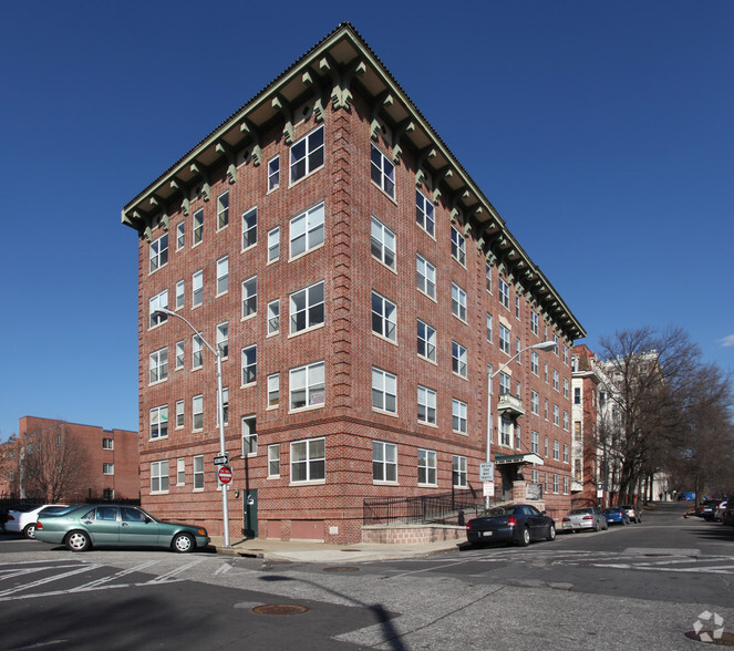 1701 Madison Ave, Baltimore, MD for sale - Building Photo - Image 3 of 4