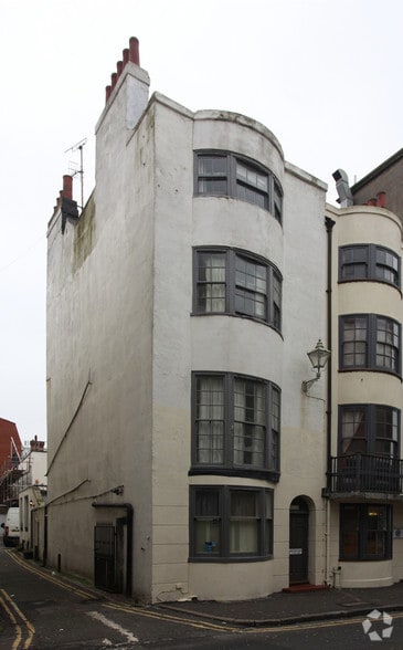 Broad Street and Middle Street, Brighton portfolio of 2 properties for sale on LoopNet.com - Primary Photo - Image 3 of 3