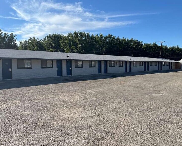 1820 S 1st St, Artesia, NM 88210 - Motel 6 Artesia, NM | LoopNet