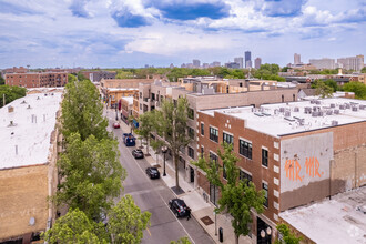 4537 N Clark St, Chicago, IL - AERIAL  map view