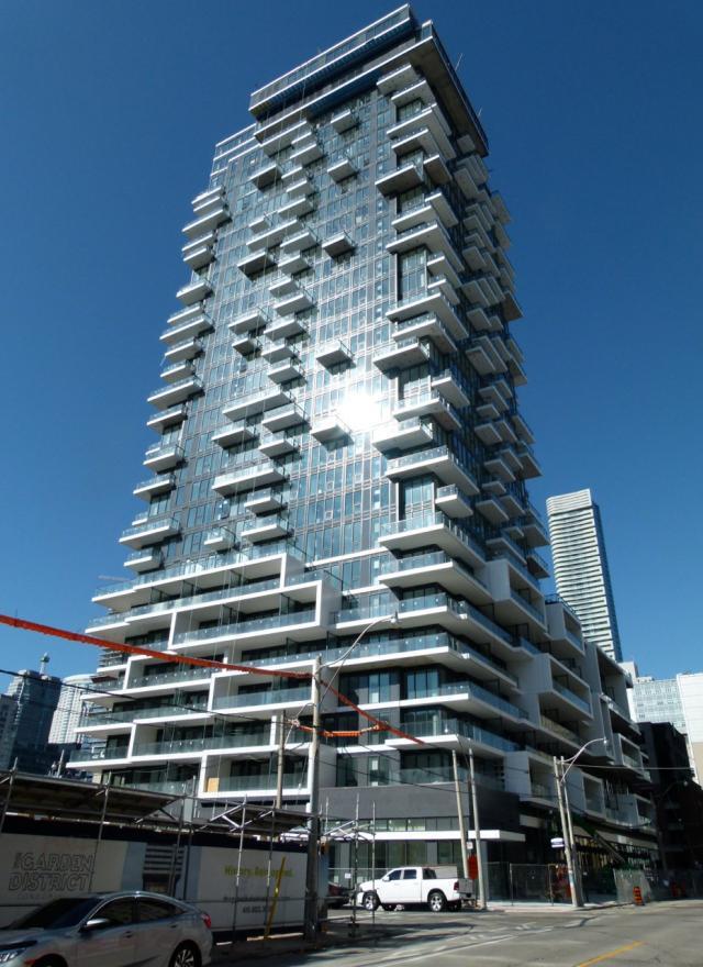 88 Queen St E, Toronto, ON for sale Primary Photo- Image 1 of 1