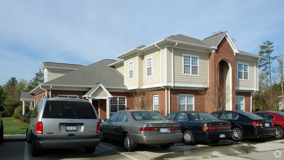 5318 Highgate Dr, Durham, NC for lease - Building Photo - Image 1 of 3