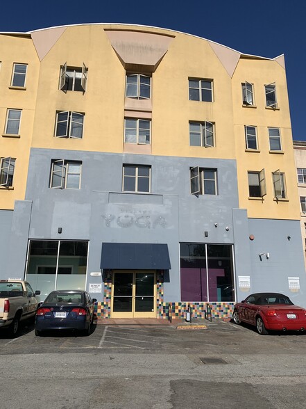 1108-1110 Pacific Ave, Santa Cruz, CA for lease - Building Photo - Image 3 of 3