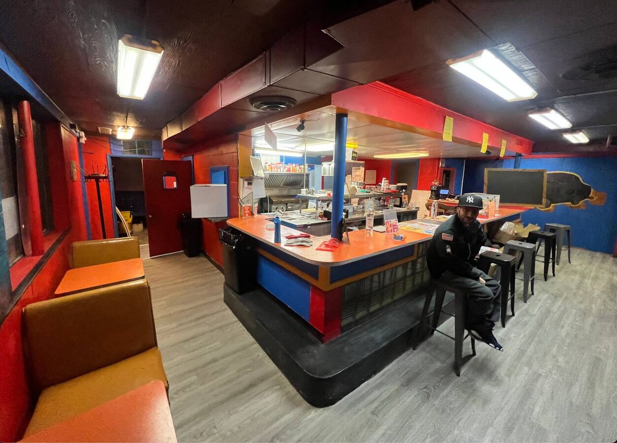 115 Springfield St, Dayton, OH 45403