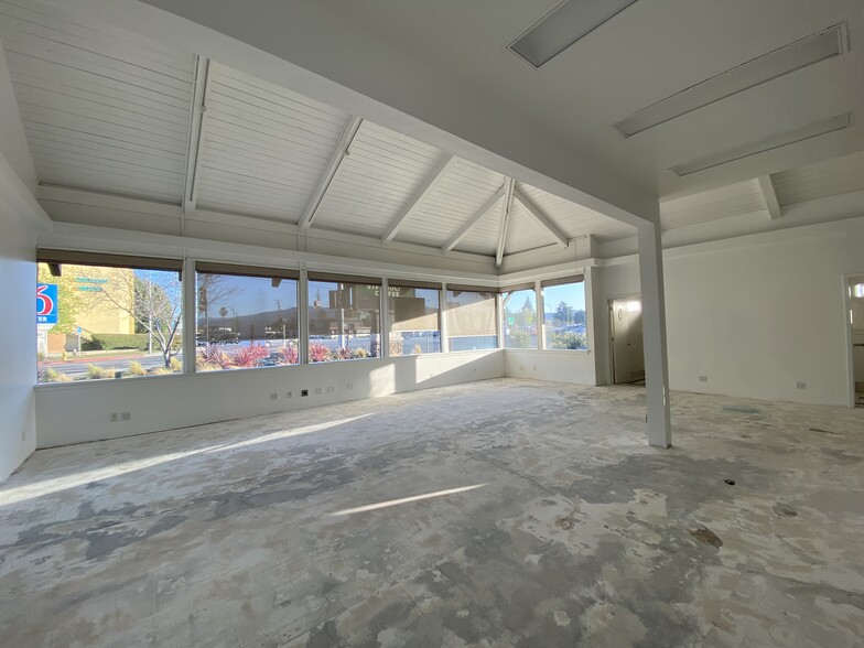 1228 Camden Ave, Campbell, CA for lease - Interior Photo - Image 3 of 20