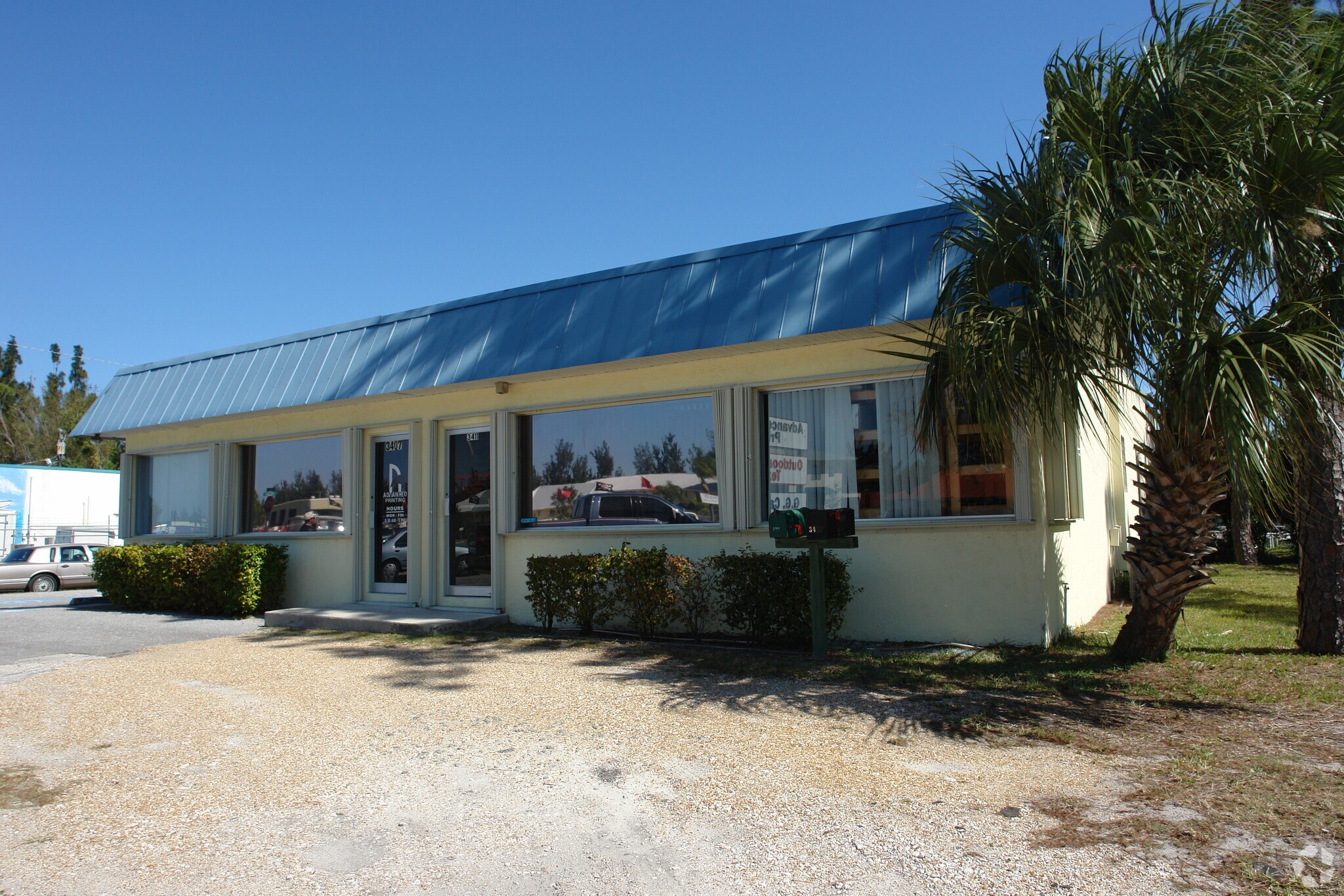 3411 SE Dixie Hwy, Stuart, FL for sale Primary Photo- Image 1 of 1