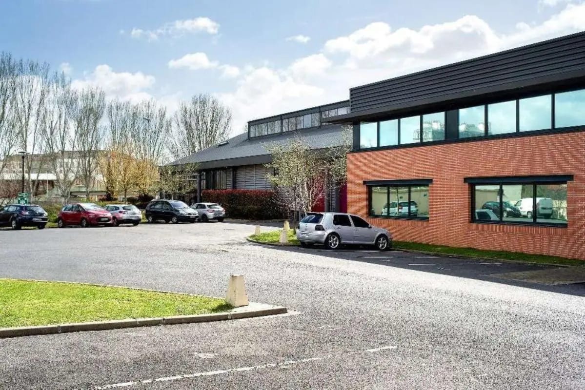 70 Rue Ambroise Croizat, Saint-Denis for lease Building Photo- Image 1 of 5