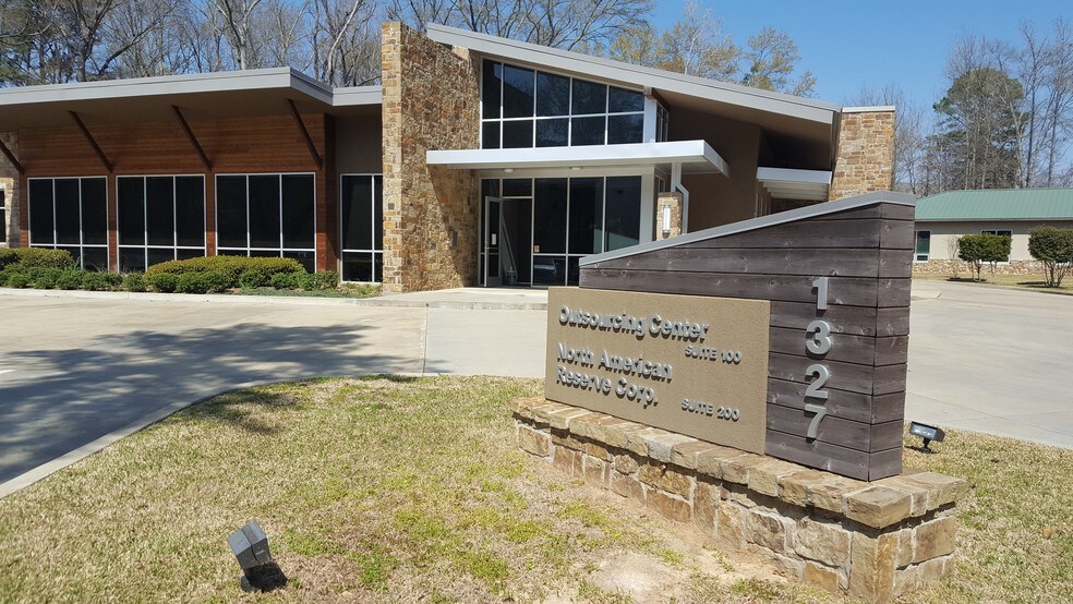 1327 Dominion Plz, Tyler, TX for sale - Building Photo - Image 1 of 1