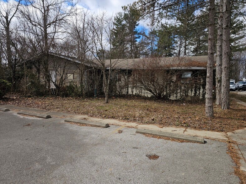 2280 S Smith Rd, Bloomington, IN for sale - Building Photo - Image 2 of 3
