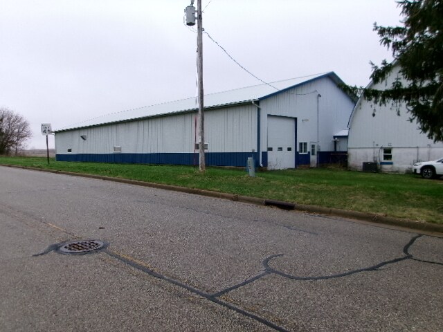 1415 Evergreen Rd, Platteville, WI for sale - Building Photo - Image 2 of 31