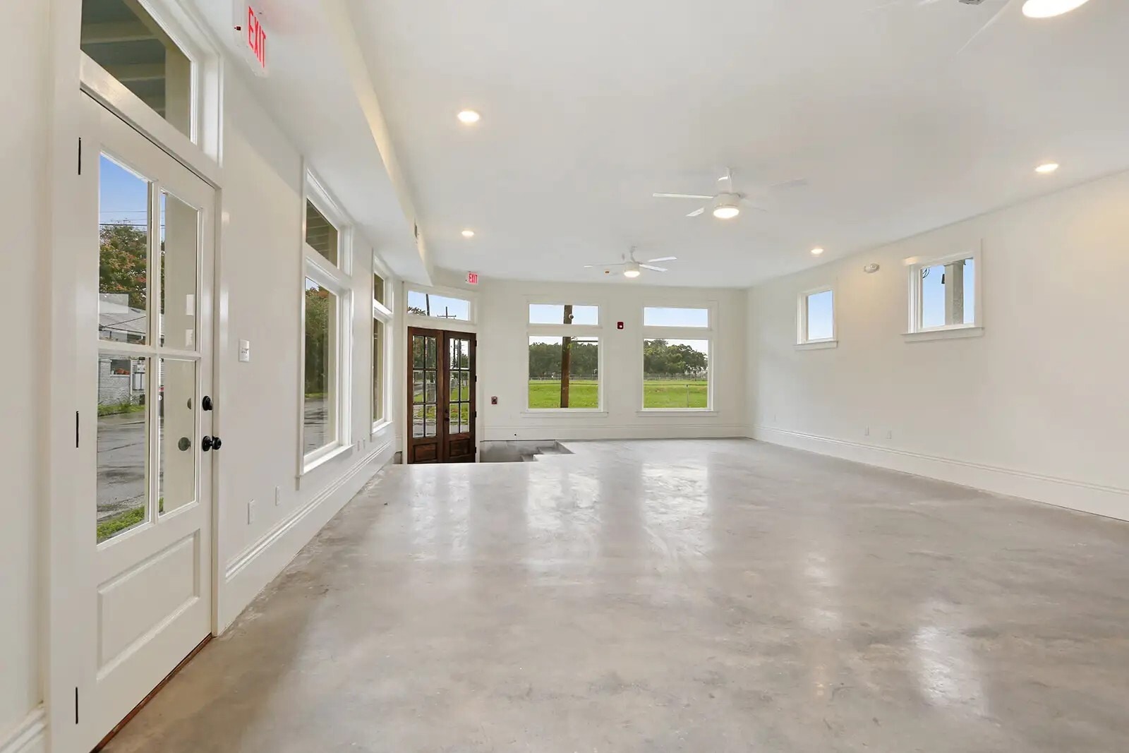 4999 Burgundy St, New Orleans, LA for lease Interior Photo- Image 1 of 4