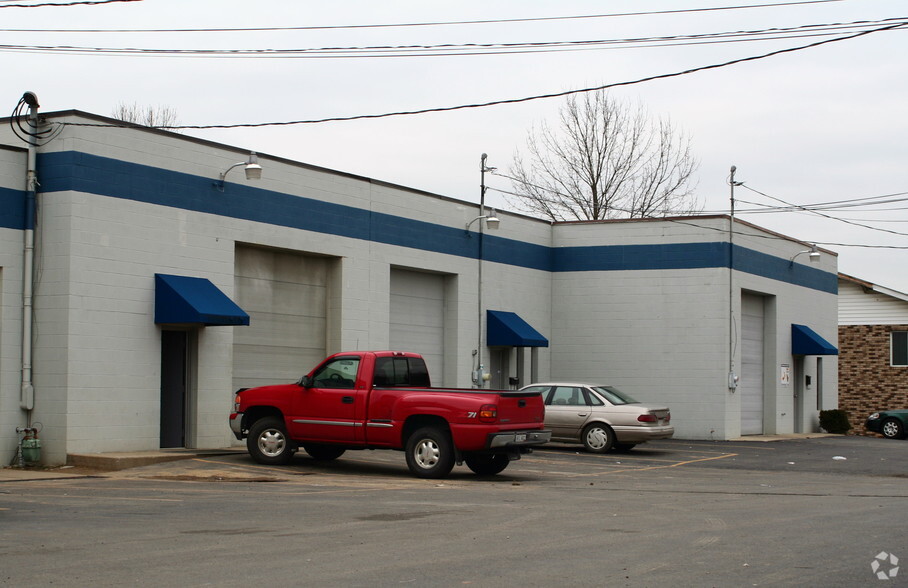 401-411 27th St, Dunbar, WV for lease - Building Photo - Image 3 of 4