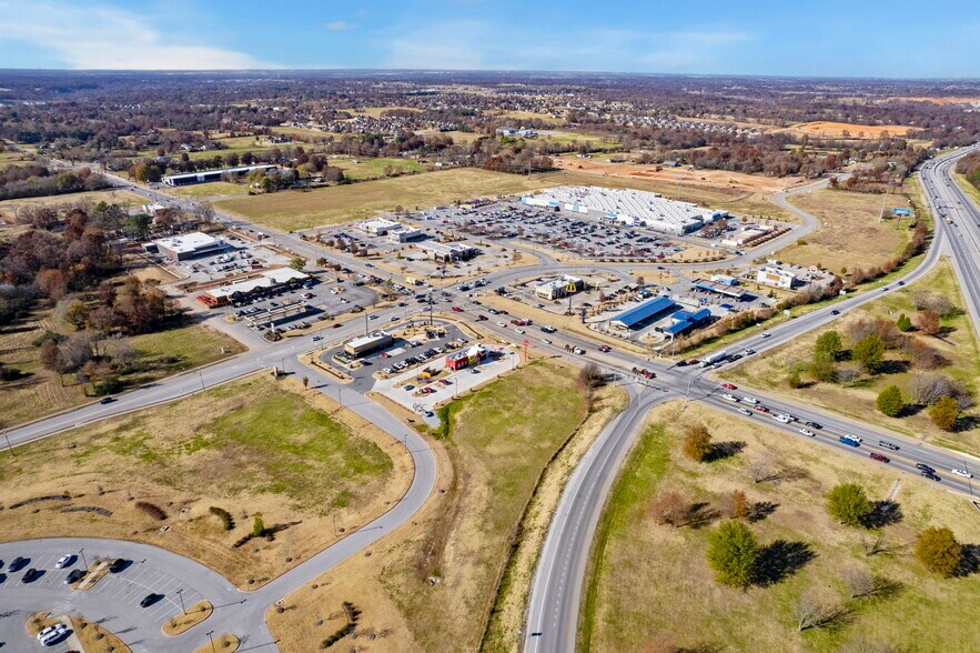 Elm Spring Rd, Springdale, AR 72762 Retail for Lease