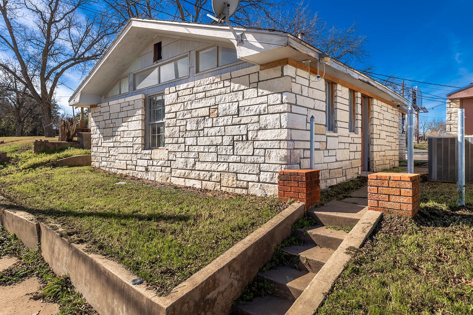 104 E 5th St, Brady, TX for sale Building Photo- Image 1 of 1