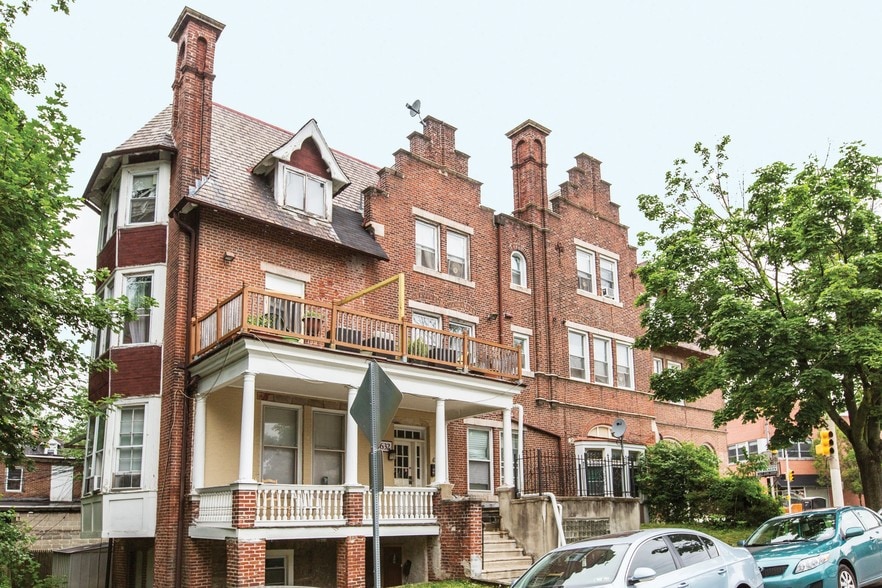 6632 Germantown Ave, Philadelphia, PA for sale - Building Photo - Image 1 of 1
