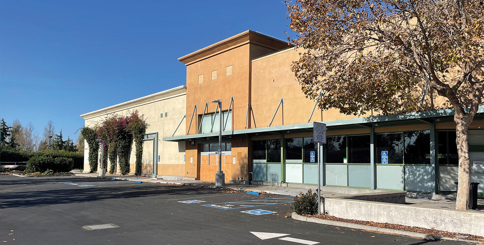 4349 San Pablo Ave, Emeryville, CA for lease - Building Photo - Image 3 of 4