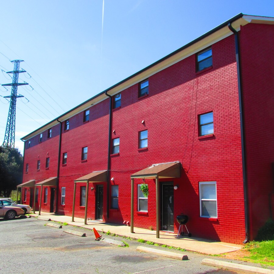 14331439 Hutton St, WinstonSalem, NC 27103