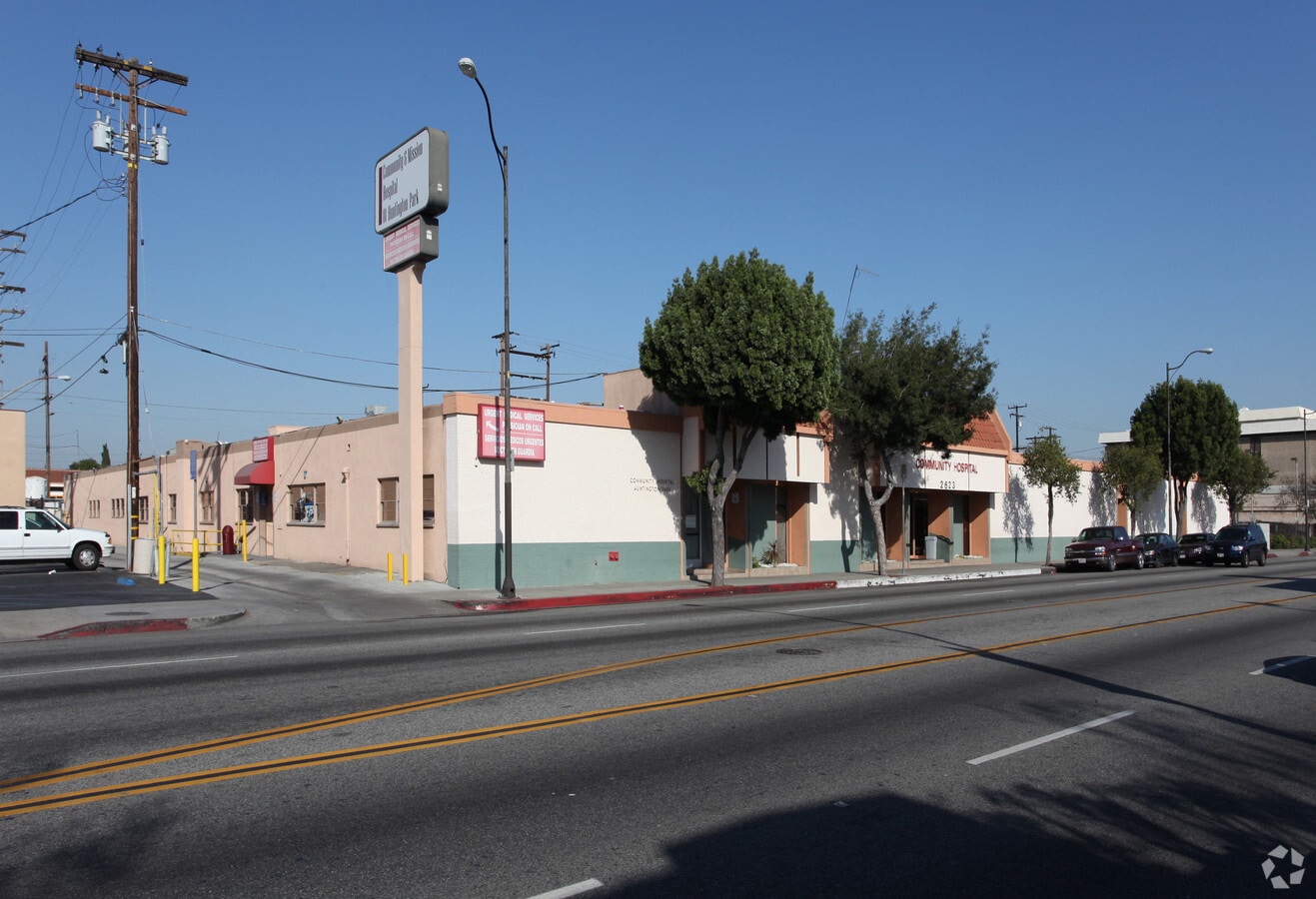 2623 E Slauson Ave, Huntington Park, CA 90255