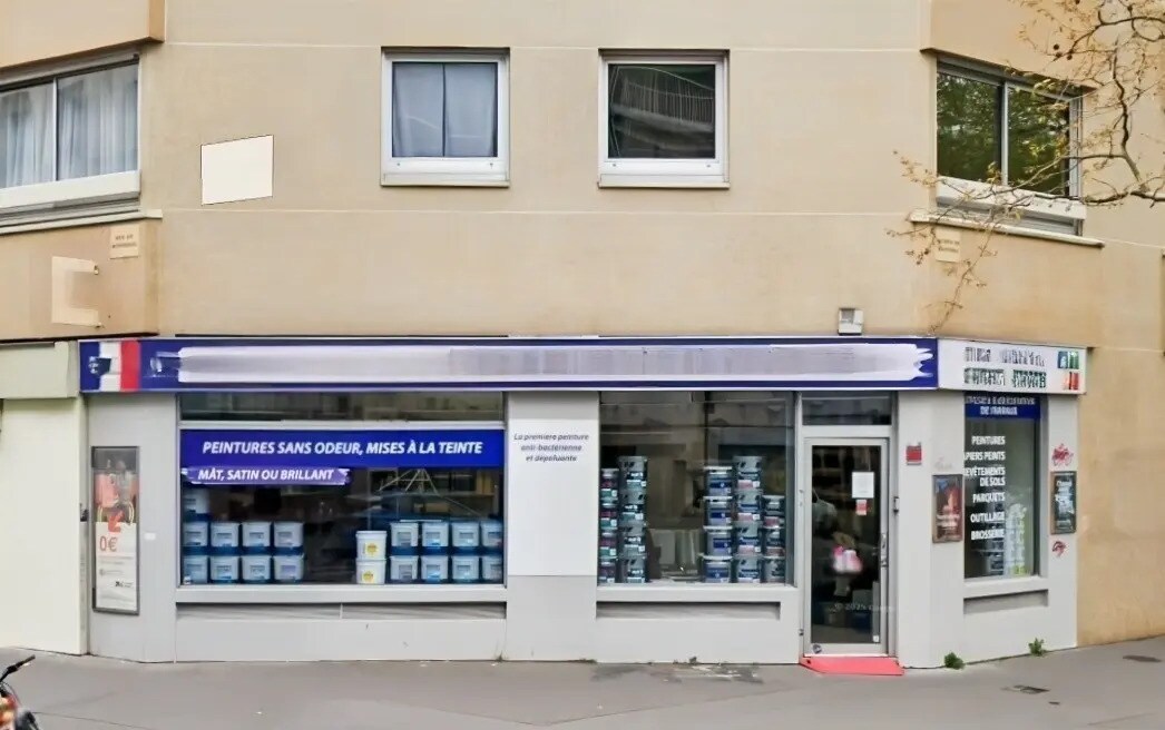 Retail in Paris for lease Building Photo- Image 1 of 7