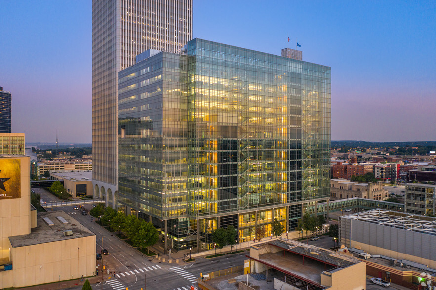 175 E 2nd St, Tulsa, OK for lease - Building Photo - Image 1 of 16